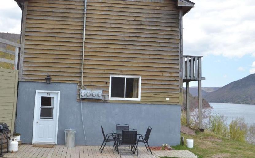 Knotty Pine Cottages, Suites & Motel Rooms Ingonish Exterior foto