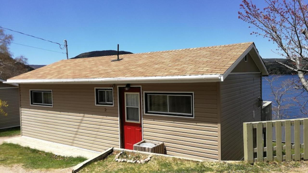 Knotty Pine Cottages, Suites & Motel Rooms Ingonish Exterior foto